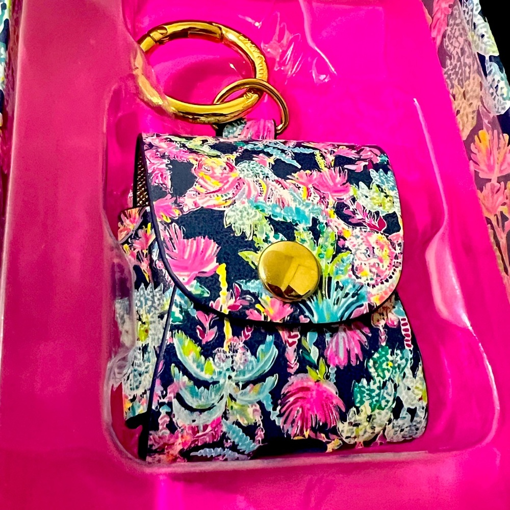 Lilly Pulitzer Leatherette AirPods Holder. Compatible 1 & 2 Generation